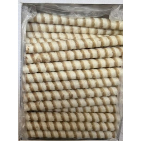 Waffle tubes with chocolate and cream flavored filling 450g